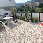 Апартаменты Dama *