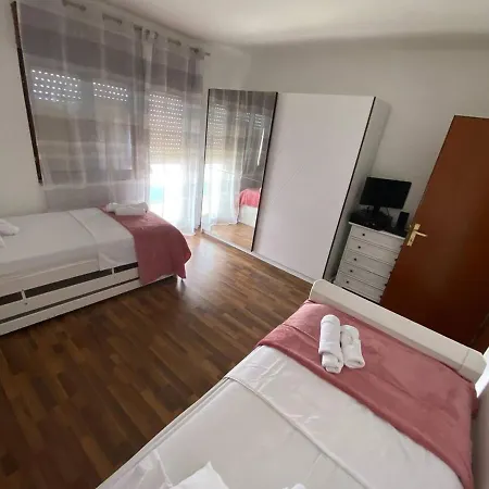Dama Apartment
