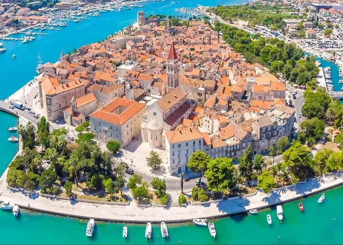 Dama Lejlighed Kaštela