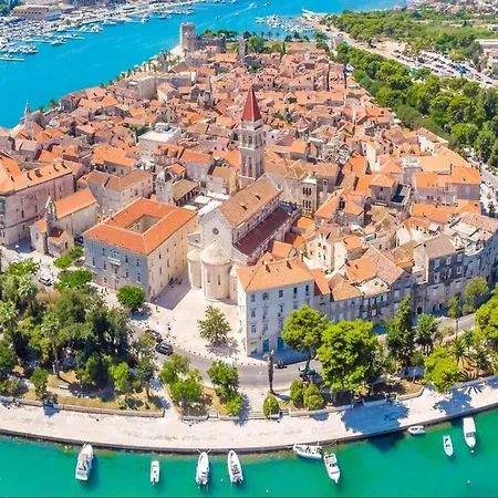 Dama Apartmán Kaštela